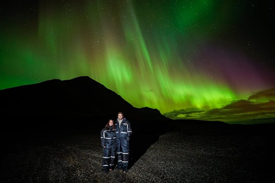 Reykjavik: Northern Lights Tour with Private Photographer - Why the photographer matters in the dark