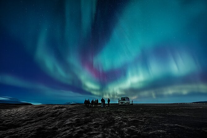 Reykjavik Northern Lights Tour with Professional Photographer - A private group changes the feel of the night