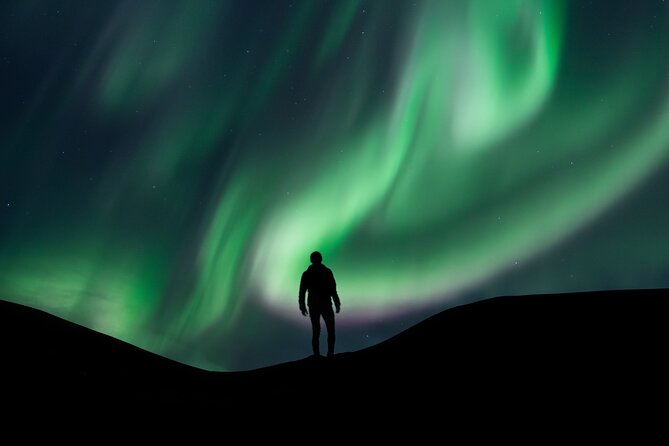 Reykjavik Northern Lights Tour with Professional Photographer - What the $1,310 price really buys