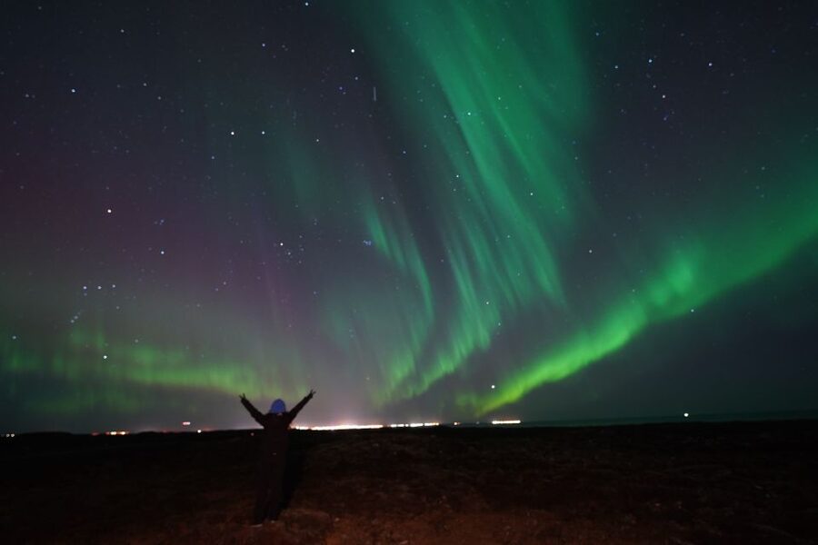 Reykjavik: Premium Northern Lights Tour with Free Photos - Photos that solve the hardest part of aurora watching