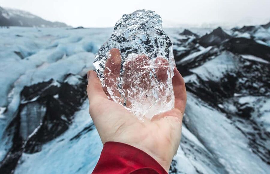 Reykjavik: South Coast, Glacier Hike & Northern Lights Combo - What to wear and carry for the glacier