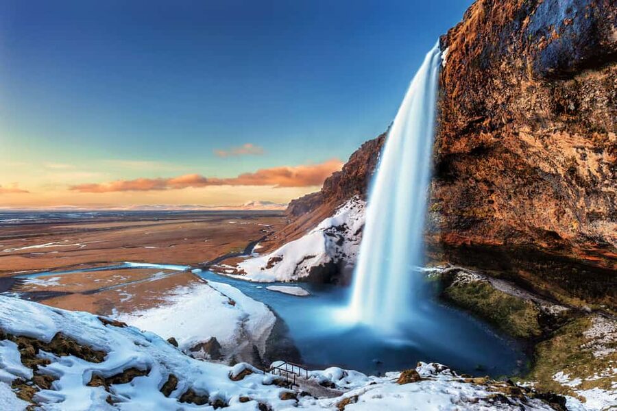 Reykjavík: South Coast Wonders & Northern Lights Tour - Vík offers a useful lunch break