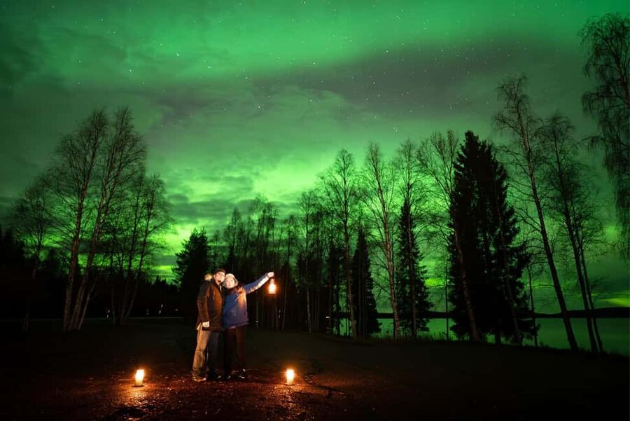 Rovaniemi:%100 Money Back Guarantee Northern Lights Hunting - The photo service is more useful than a souvenir