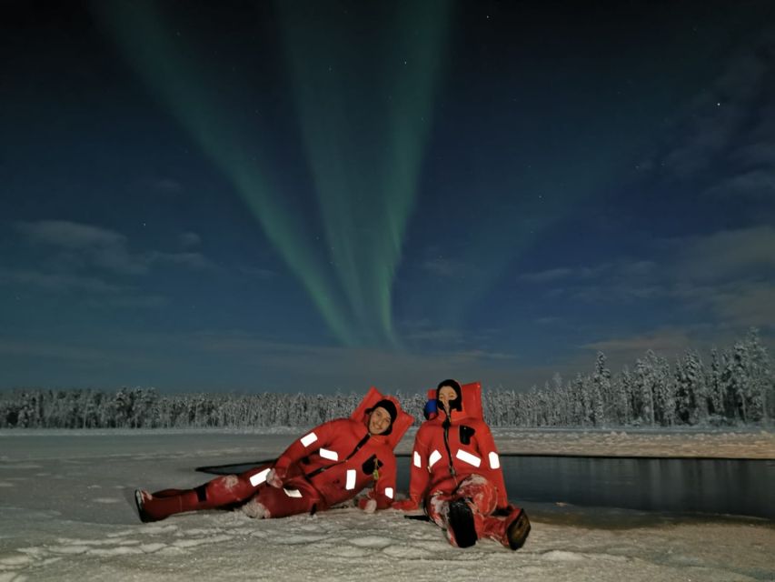 Rovaniemi: Arctic Ice Floating and Northern Lights Tour - Looking for the Northern Lights