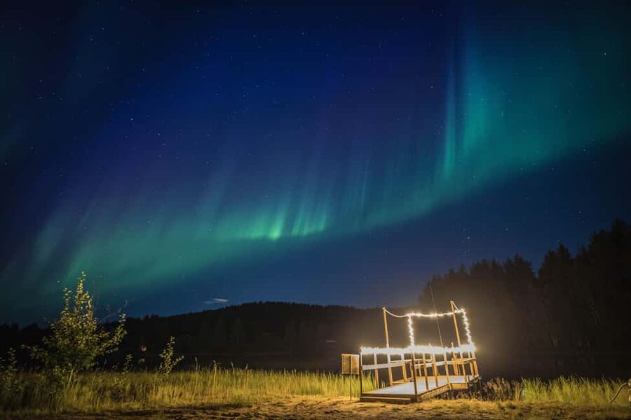 Rovaniemi: Arctic Ice Floating and Northern Lights Tour - The drive from Rovaniemi to the lake