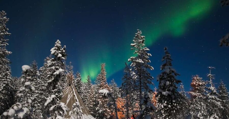 Rovaniemi: Aurora Borealis and Picnic - Leaving Rovaniemi for the dark