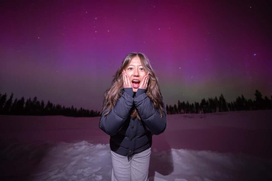 Rovaniemi: Aurora Hunt - Free Photos, 100% Guaranteed Refund - What the guide adds to the night