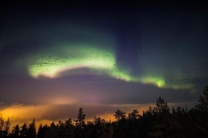 Rovaniemi AURORA PASS: 3-5 Days Unlimited Northern Lights chasing Pass - Who will get the most from this pass