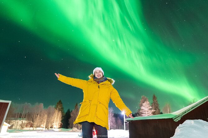 Rovaniemi: Genuine Aurora Hunting with Unlimited Pro Photos - What happens when the Aurora appears