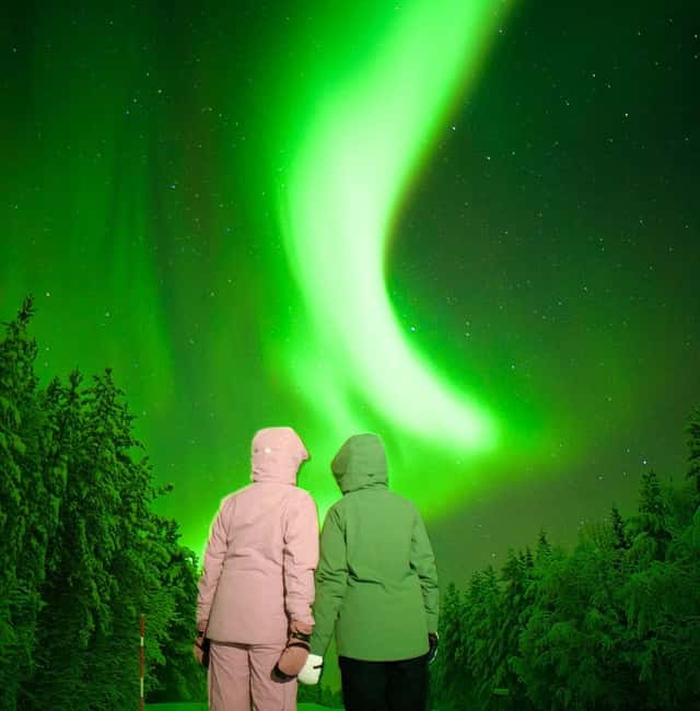 Rovaniemi: Guaranteed Aurora Borealis Photography Tour - Leaving Rovaniemi for darker skies