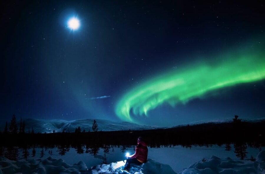 Rovaniemi: Guaranteed Aurora Hunting Tour with Local Guide - Key points at a glance
