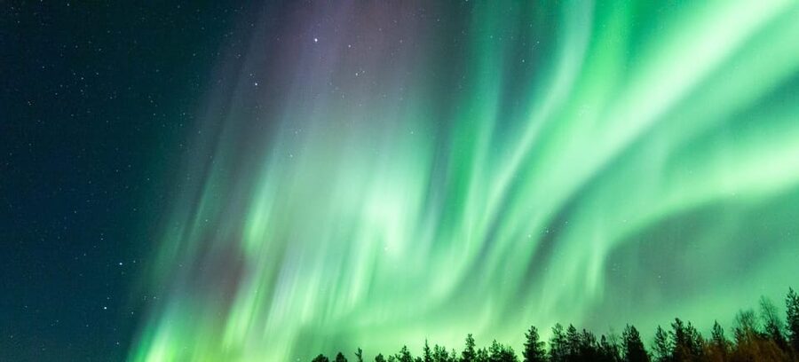 Rovaniemi: Guaranteed Aurora Hunting Tour with Local Guide - What to wear for a night outside