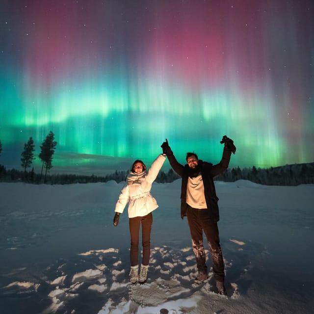 Rovaniemi: Guaranteed Northern Lights Tour - Unlimited Time - Leaving Rovaniemi in a group of eight