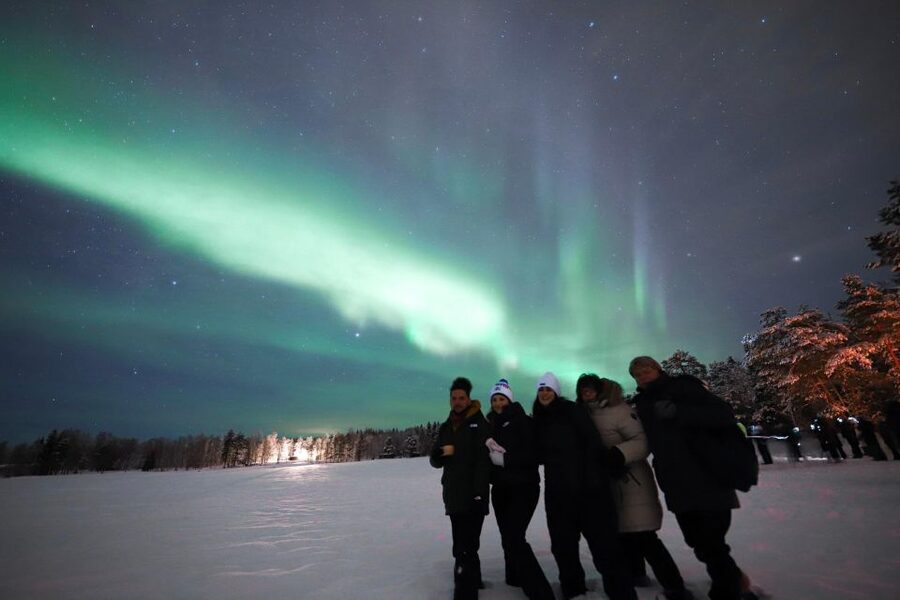 Rovaniemi: Guaranteed Northern Lights Tour - Unlimited Time - Photography is a major part of the value
