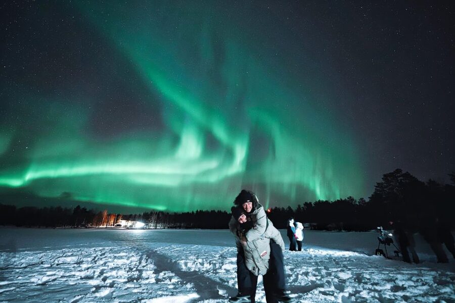 Rovaniemi: Guaranteed Northern Lights Tour - Unlimited Time - What the strongest guide experiences have in common