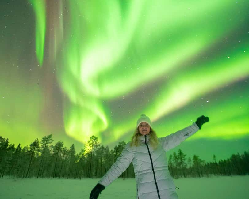 Rovaniemi: Insider Guaranteed Northern Lights Tour + Photos - The first viewpoint: 90 minutes beneath the sky
