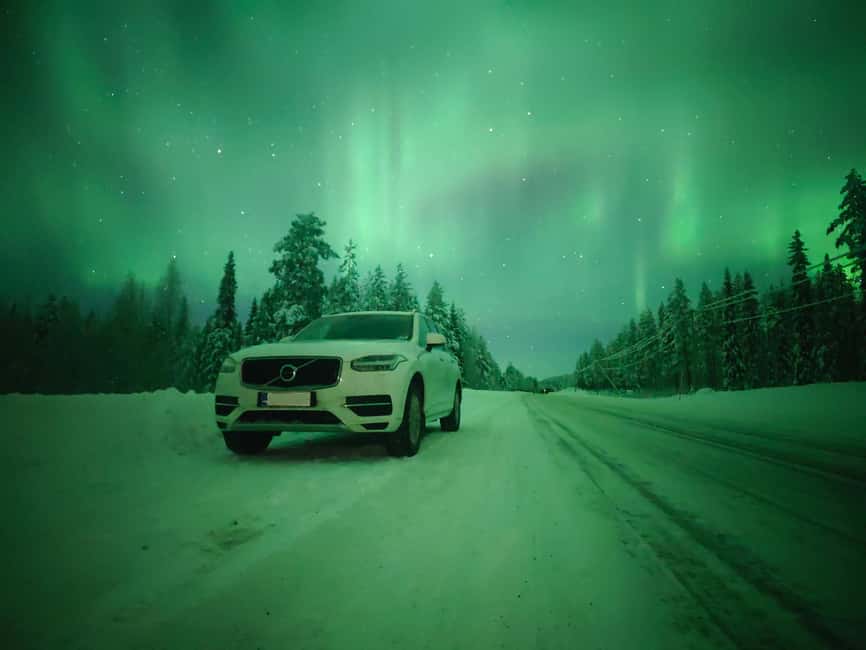 Rovaniemi: Local Guide Guarantee Northern Lights Hunt - This is a real hunt, not a fixed viewing stop