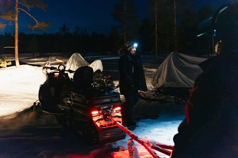 Rovaniemi: Northern Lights Family-Friendly Snowmobile Safari - Guides, pace, and the human side of the trip
