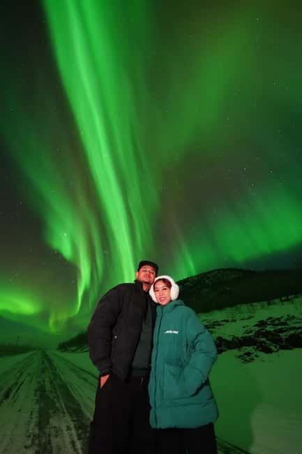 Rovaniemi: Northern Lights Group Tour with Guaranteed View - Staying warm while you wait