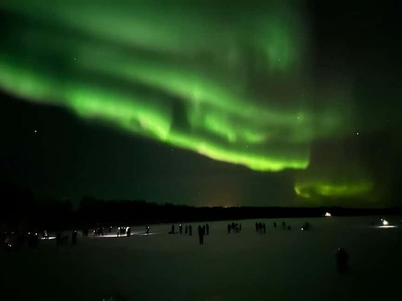 Rovaniemi: Northern Lights Hunters. Aurora + BBQ - Lena, Denis, and Lumi make the evening personal