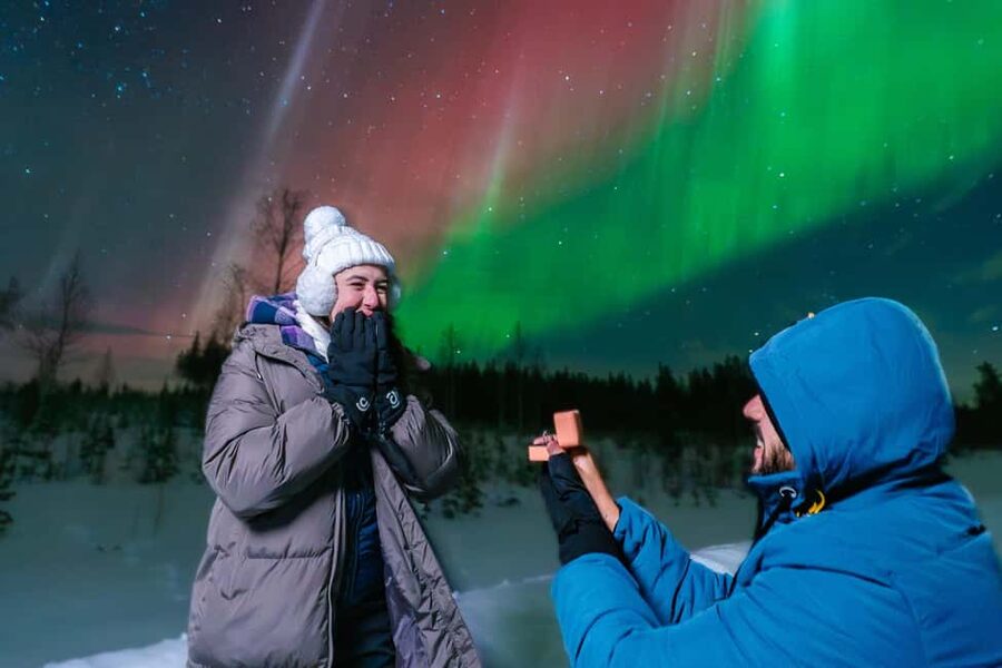Rovaniemi: Northern Lights Hunting with Photo & Video - What happens at the photo stop