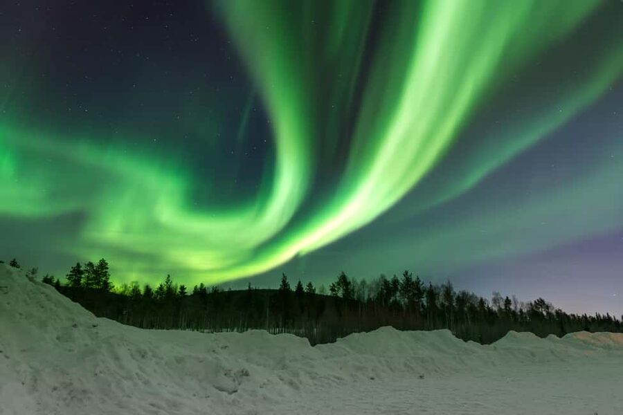 Rovaniemi: Northern Lights Photo Tour | Money-Back Guarantee - Chasing clear skies around Rovaniemi