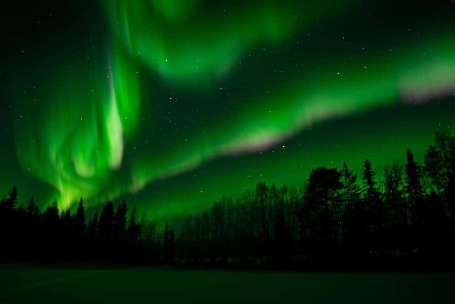 Rovaniemi: Northern Lights Photography Tour & BBQ - Winter clothing and staying comfortable