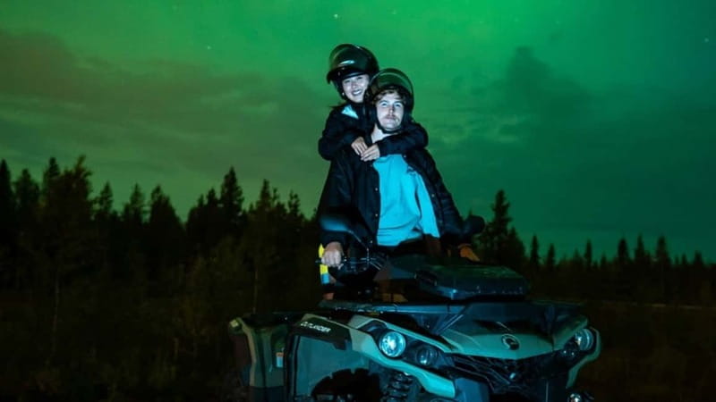 Rovaniemi: Northern Lights Quad Bike Tour - Waiting for the Aurora under a starry sky