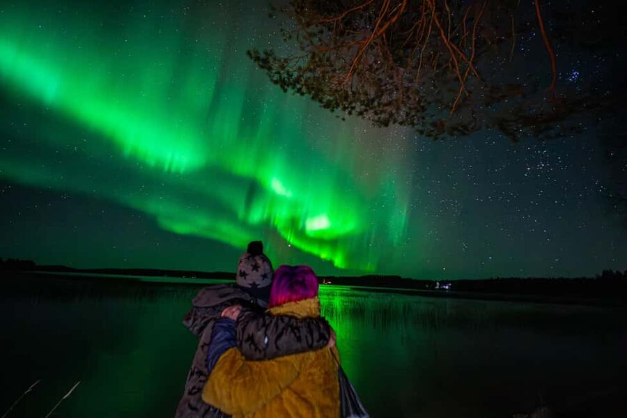Rovaniemi: Northern Lights Tour – Guaranteed with Photos - Why this Rovaniemi aurora chase works differently
