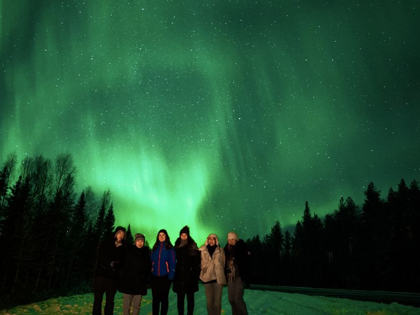 Rovaniemi: Northern Lights Tour with Guaranteed Sightings - Chasing stronger displays across the border