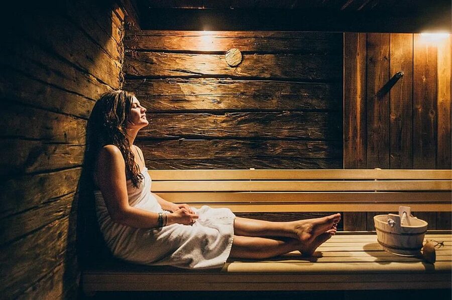 Rovaniemi: Northern Lights Trip with Arctic Sauna & Jacuzzi - Is $101 a fair price?