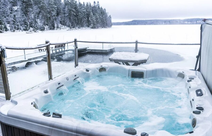 Rovaniemi: Northern Lights Trip with Arctic Sauna & Jacuzzi - Who will enjoy this most?