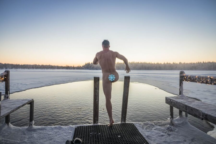 Rovaniemi: Sauna & Ice Swimming Tour with Dinner and Aurora - Towels, changing, and what to pack