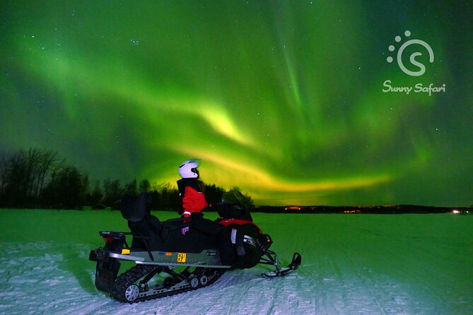 Searching Aurora with Snowmobile - Meeting the guide and getting ready