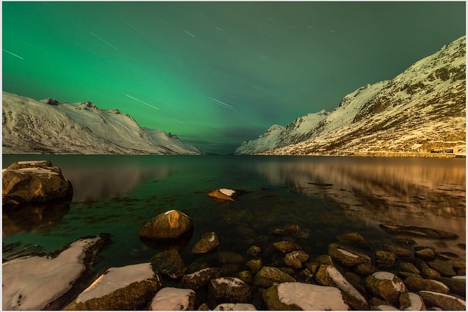 Small group Aurora Chases - When the Sky becomes Magic - Why a small Tromsø aurora chase works better