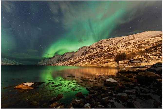 Small group Aurora Chases - When the Sky becomes Magic - The drive to clearer Arctic skies