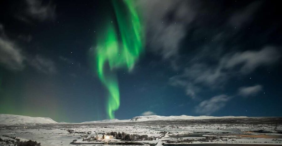 Small-Group Premium Northern Lights Tour from Reykjavik - Guides make the difference