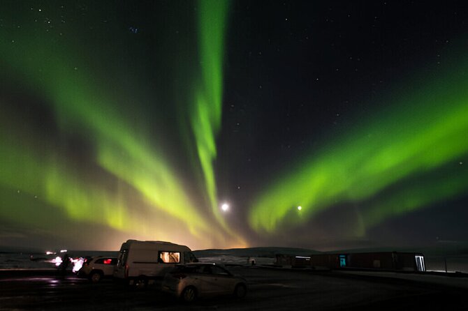 Small-Group Tour: Northern Lights with Photos & Hot Chocolate - Who should choose this Reykjavík outing?
