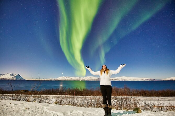 Snowshoeing with Aurora Crystal-Lavvo Overnight Stay from Tromsø - Dinner and the shared facilities