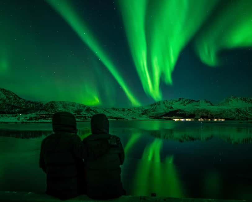 Sortland: Small Group Northern Lights Chase by Car - Why the moving route matters in Sortland