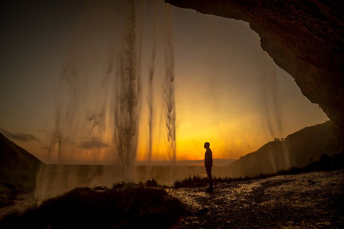 South Iceland Highlights and Northern Lights Combo Full-Day Tour - Searching for the northern lights after dark