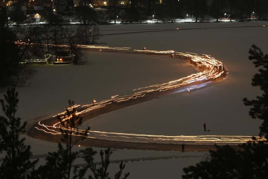 Stockholm: Ice Skating with fire & chance of Northern Lights - Key points at a glance