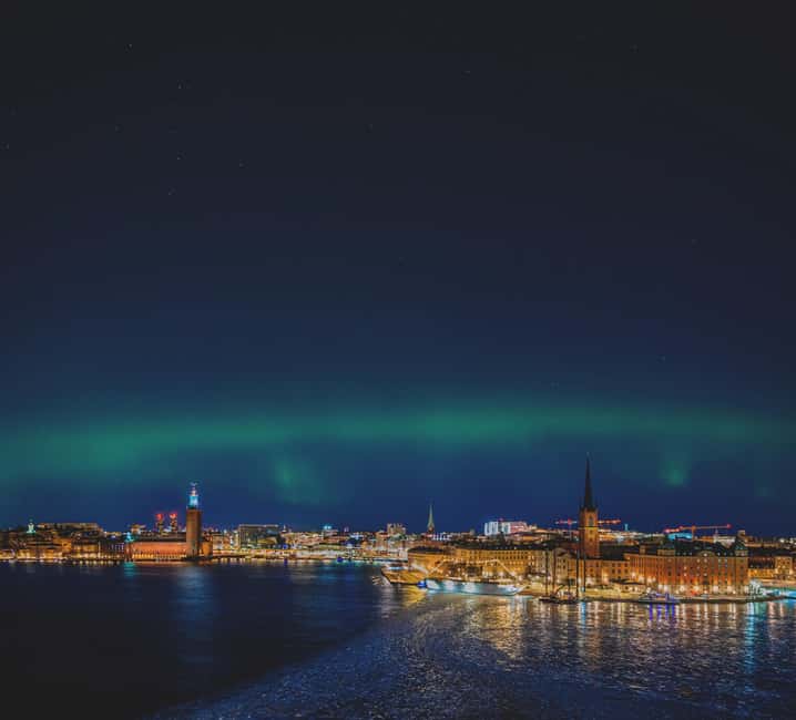 Stockholm: Ice Skating with fire & chance of Northern Lights - Skating at your own pace under the sky