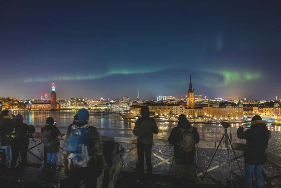 Stockholm: Ice Skating with fire & chance of Northern Lights - The fire, hot meal, and Swedish fika
