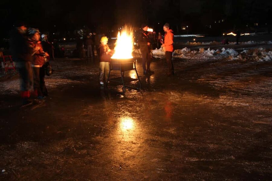 Stockholm: Ice Skating with fire & chance of Northern Lights - Is $154 a fair price?