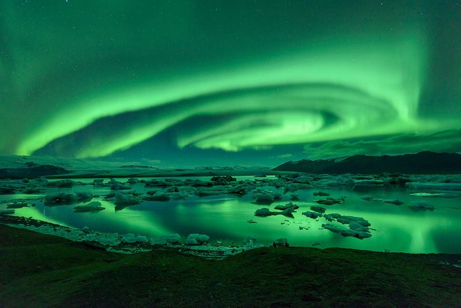 The Golden Circle & Northern Lights Guided Combo tour - Comfort, walking, and the small practical details