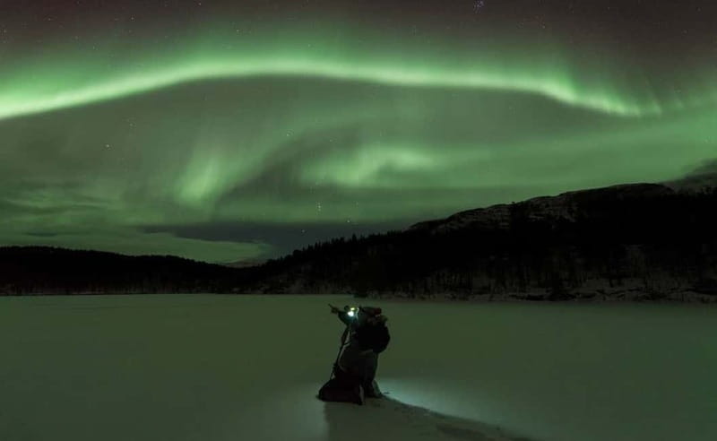 Tromsø: All inclusive Aurora Hunt with photos, food & drinks - Who should book this tour