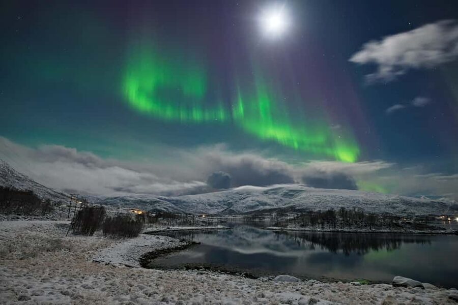 Tromsø: All-Inclusive Northern Lights Hunt - What the price includes at $220