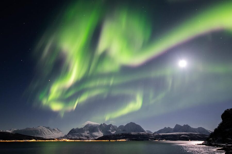 Tromsø: Aurora Borealis, Campfire, Hot Meal, Arctic Tour - Key points to know before you book
