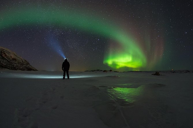 Tromso Aurora Chase by Minibus with Thermal Suit, Snack and Photo - Key points before you reserve